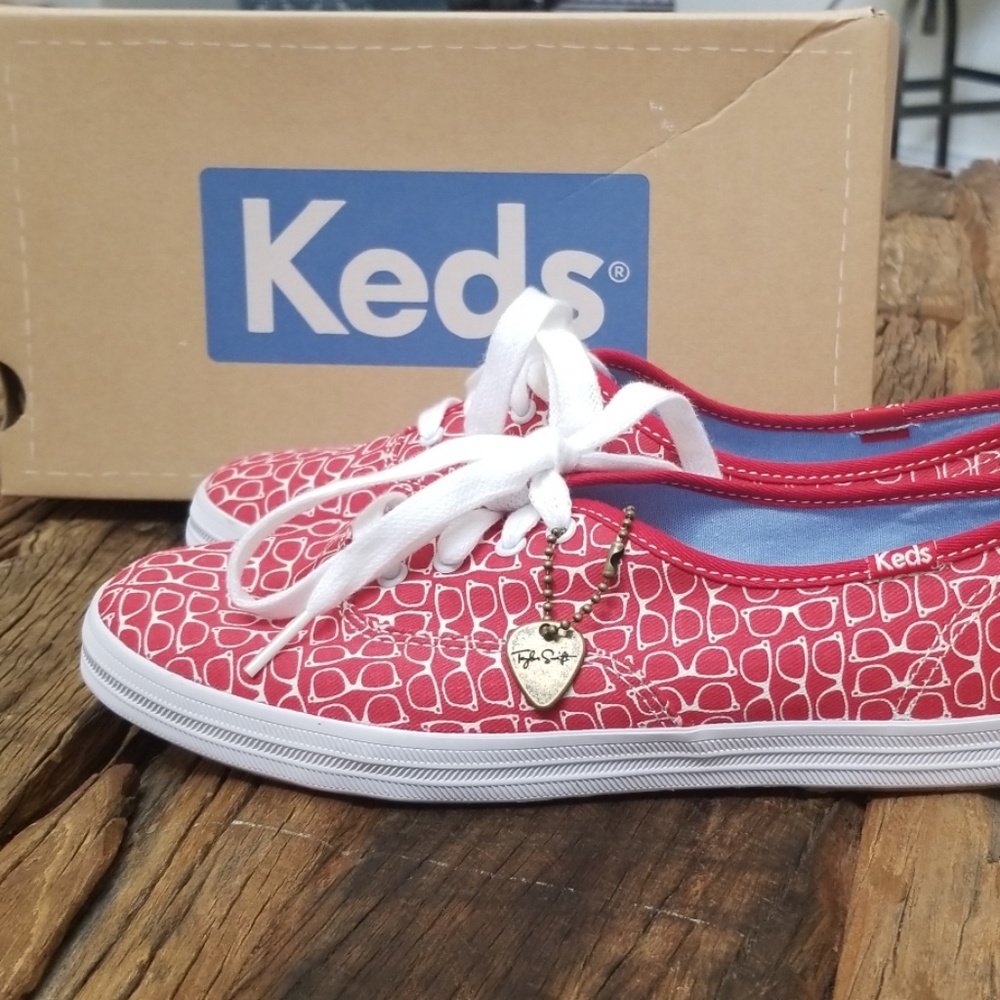 Red Taylor Swift Shades Keds Size 7 NWT